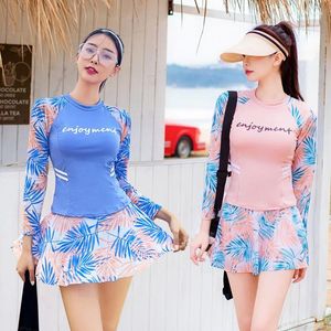 Frauen Badebekleidung geteilt zwei Kollegium Badeanzug Langarm Slim Fit Sports Style Student Konservative süße Mädchen Soft Cup