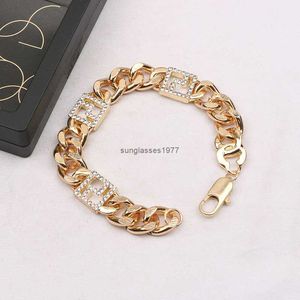 Finnes Ins Style Simple High-End Fashion Personality High Sense Hip Hop Rough Trend Armband (kvinnlig)