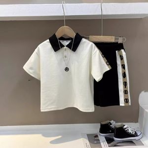 Summer Boys Casual Ruit Boy Baby Fashion Brand Dziecięcy Przystojny Lapel Pullover Shorts Suit Summer Wear