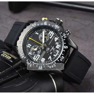 2024 Hot Selling Rubber strap Wrist Watches for Men Bretiling Watch Quartz Watch AAA Quality Luxury Chronograph Clock Stainless Steel Breiting Watch Breightling a5