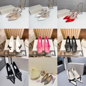 Дизайнер JC Women High Heel Роскошные кожаные сандалии неглубокие квадратные квадратные носки.