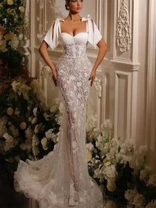 Runway Dresses Elegant Mermaid Evening Dresses Sleeveless V Neck Lace Satin Straps Beaded Appliques Sequins Formal Prom Dresses Gowns Party