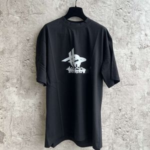 B Дизайнеры Мужчины высококачественные 24SS Paris Ghost Front и Back Printed Футболка с короткими рукавами для мужчин и женщин.