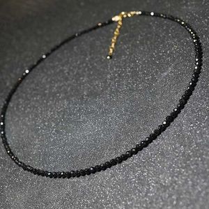 Hänghalsband enkel svart pärla kort halsband för kvinnor smycken kvinnor party halsband fashionabla smycken j240513