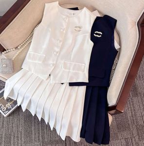 Women Set Designer Skirt Fashion Letter Embroidery Sleeveless Shirt Suit Luxury Solid Color High Waist Pleated Skirts Two-piece Absorbent and breathable