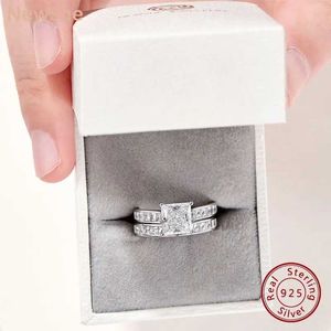 Обручальные кольца Newshe 2 Классические женские кольцо набор 7 * 7 мм принцесса Cut Aaaa Zircon 925 стерлинговой серебряный серебряный