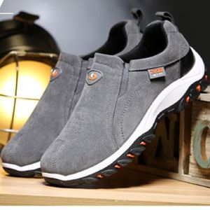 Big size Luxury designer Men Sneakers Breathable Running Shoes Mens Comfortable Casual Outdoor sport non-slip green men's Hiking Shoes for man competitive price No 88