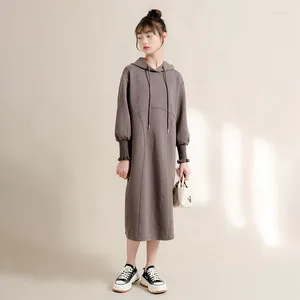 Mädchenkleider 2024 Big Girls Herbst Feste Langarm -Kapuze -Kapuze geteilte elegante Sweatshirts Kleid Robe Koreanische Teenager Kleidung