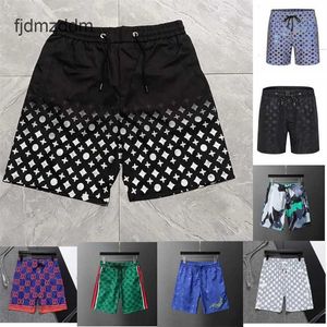 2024 Mens Summer Black White Printed Quick-drying Board Shorts for Casual Sports and Beach