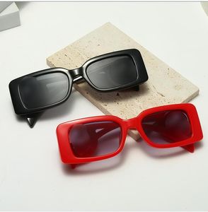 GGCCC Tasarımcı Marka Güneş Gözlükleri Kadın Erkekler Büyük Çerçeve Tasarım Günlük Güneş Gözlüğü Kutusu İsteğe bağlı Cebir İnsanlar Tükür