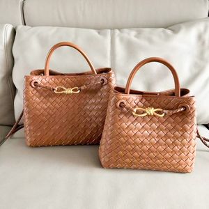 Äkta lädervävd Tote Andiamo Shop Designer Bag For Woman Mens Travel Weekend Mother Clutch Weave Bags Luxurys Handbagväska Cross Body Top Handle Shoulder Bags