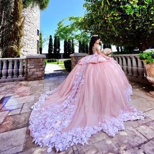 Wspaniałe różowe sukienki Quinceanera Maskaraduj z ramion Puffy Ball suknie balowe z aplikacjami Słodkie 16 vestidos de 15 264H