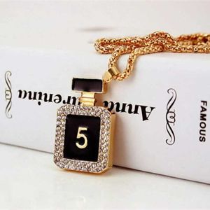 Pendant Necklaces Creative Perfume Bottles Pendant Necklaces For Women Men Fashion Chain Necklace Long For Birthday Present Jewelry Drop Shipping T240509