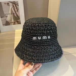 Fashio Luxury MUMU Straw Hat Classic MUI Same Hat Summer Grass Woven Hollow Embroidered Letter Bucket Hat for Men and Women