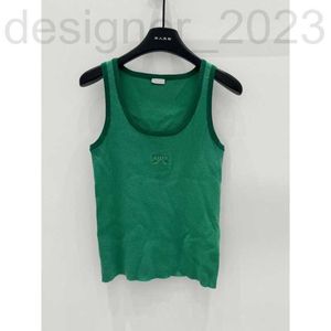 Camisoles Tanks Designer 24 Spring Sticked Camisole Vest Enkelt och fashionabelt brev broderi mångsidig och bantning Vit och mjuka glutinösa kvinnor