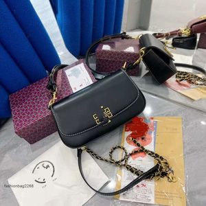 El çantası tasarımcısı kadın çantası yeni üst düzey moda tek omuz crossbody çanta ışık lüks küçük kare çanta trend tek omuz kadın kavrama bagb8zd