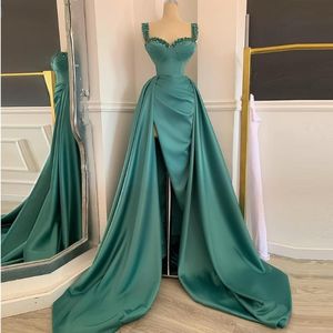 Abendkleider 2022 Grüne muslimische Abendkleid Meerjungfrau Schatz Kristall Satin Slit Arabisch Dubai Sexy formelle Abschlussballkleider lang 298u