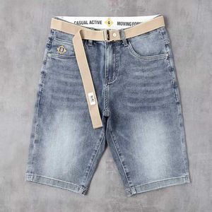 Denim shorts mens sommar tunn stil 2024 nya trendiga elastiska hästbyxor ungdomsdesignkänsla fem bit