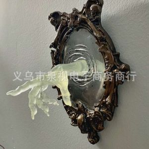 جديد في Ghost Resin Portrait Night Glow Decoration Mirror Frate Photo Photo Frame Halloween