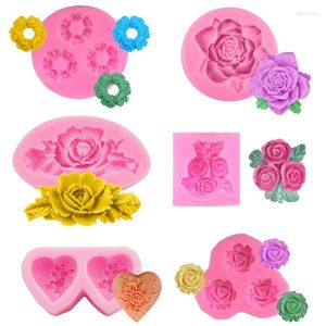 Backformen verschiedene schöne Blüten Rose Lotus Silikonform 3D Design Lebensmittel Herstellung von Hand-Soap DIY Kerzenkunst Formknopfofen Dampfeis