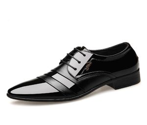 2020 New Patent Leather Men039s Sapatos de vestido homens Oxfords Office de moda barato apartamentos de laça de calça preta Sapatos formais mais tamanho 489086483