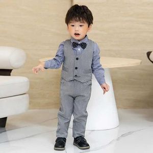 Suits Japan Baby Boys 1 Year Birthday Suit Prince Kids Vest Pants Bowtie Photograph Dress Children Wedding Party Performance Costume