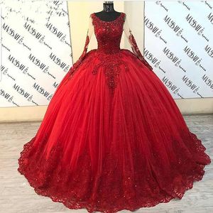Puffy bollklänning quinceanera klänningar långärmad röd tyll pärlspets söt 16 mexikansk festklänning Askepott bollklänningar 280U