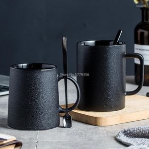 Tassen Nordic Luxury Tea Kaffeetasse für Mann Büro Schwarz Keramik Tasse Einfache Vintage Taza Water Flasche Haus