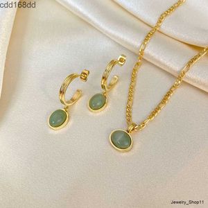 Pendant Necklaces 18K Green Aventurine Jade Round Pendant Figaro Chain Stainless Steel Necklace Earrings Set Vintage Gold Plated Jewelry for Women
