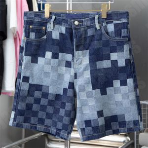 Designer Male Checkerboard Jeans högkvalitativa lyxiga denimshorts byxor tvättade jacquard blå jeansbyxor mens mens casual knä längd Paris kort