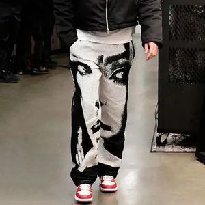 Mens Dark Gothic Style Human Face Basketball Trousers Mens Trendy Autumn and Winter American Street Sports Casual Pant 240430