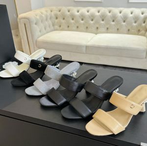 Sandali pantofole con tacco alto tacchi perle sandalo versa nera fibbia in metallo estate spiaggia sildes scarpa di punta di alto livello di qualità sandale 6,5 cm