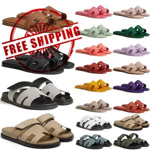 Gratis fraktdesigner Sandaler Lyxiga tofflor Kvinnor Sandalskor glider kvinnor Slide Triple Black White Beach Damer Läder platt tränare Sneakers Sliders