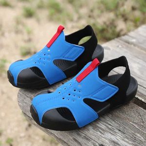 샌들 어린이 기능성 샌들 어린이 세련된 비행기 신발 여름 새 베이비 해변 신발 멋진 맨발 샌들 소년 및 여자를위한 맨발 샌들 240510