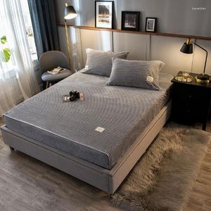 Sängkläder sätter elastiskt utrustat ark 180x200 madrass täcker magi sammet säng linnebäddsuppslag