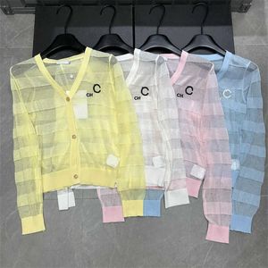 Camisas para mulheres designers Sun Protection Cardigan Camisa Hollow Out Letter Bottle Buttle