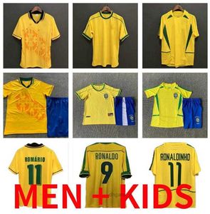 Maglie da calcio Man Kid Kit Kit 1994 1998 2002 Brazll retrò Jersey Ronaldo Romario Kaka Ronaldinho Rivaldo Maillot de Fucol R.Carlos Brazii Shirt calcistico brasiliano