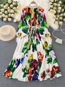 Casual Dresses Spring Holiday Print Lång klänning för kvinnor Fashion Loose Lantern Sleeve Party Robe Female Big Swing Tassels Belt Pleated