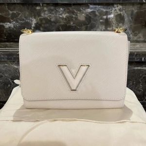 axelväska crossbody väska designer väska fashionabla och mångsidiga kedjepåse enkel och avslappnad axelväska