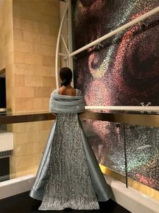 Runway Dresses Elegant V-hals Kort ärm med specialbanan Bollfest aftonklänning a-line formell tillfälle veckad golvmoppklänning 2024