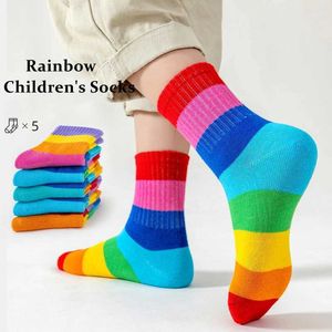 Kids Socks 5 pairs/batch of childrens rainbow socks Spring and Autumn Coft cotton cute 7-color rainbow striped boys and girls sports socks 1-12 d240513