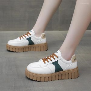 Casual Shoes 2024 Frauen Spring Fashion Cross Gurt Designer vulkanisiert flach bequemer Outdoor Walking Sneakers Zapatos