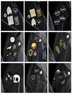 QIHE 25PCSSET GOTH PUNK BROCHES для мужчин Темные отвороты Skull Devil Bat Coffin Skeleton Gothic Jewelry5065762