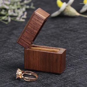 Caschetti di gioielli Box ad anello di fidanzamento per proposta in legno Piccola forma unica