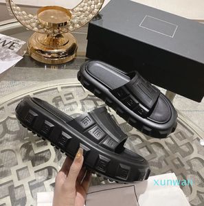 Summer FashionBest-Selling Slippers With Concave And Convex Texture High Quality Mens And Womens home Casual Comfortable Women Shoes