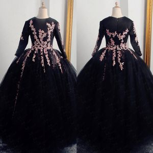 2022 Czarne sukienki Quinceanera z długim rękawem wysoko klejnot kwiecisty aplikacje z koralikami suknie balowe Słodka 15 sukien