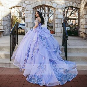 Princess Lilac Quinceanera klänningar från axelapplikationerna paljetter Bow Long Train Sweet 16 Dress Ball Gown Brithday Prom Party Gowns 205V