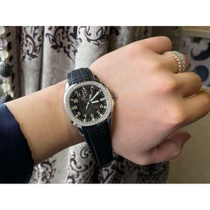 9015メカニカル透明3Kスーパークローンオートマチック8.3mm時計時計スポーツデザイナー40mm AAAAAダイヤルブルーPP5167メンズウルトラティンES 38C7