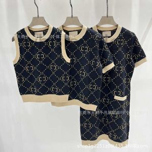Two Piece Dress designer 2024 Summer New G+Fashion Celebrity Style Gold Silk Yarn Jacquard Letter Wool Knitted Short sleeved Women AMCP