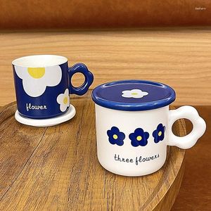 Canecas adorável caneca de flor simples ins estilo kawaii garrafa de água cerâmica com tampa de amor manuseio antiskide à prova de pó de café saudável xícara de leite